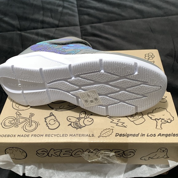 Skechers Girl's Microspec - Bold Delight Sneaker |Gray | Textile/Synthetic - Picture 16 of 16